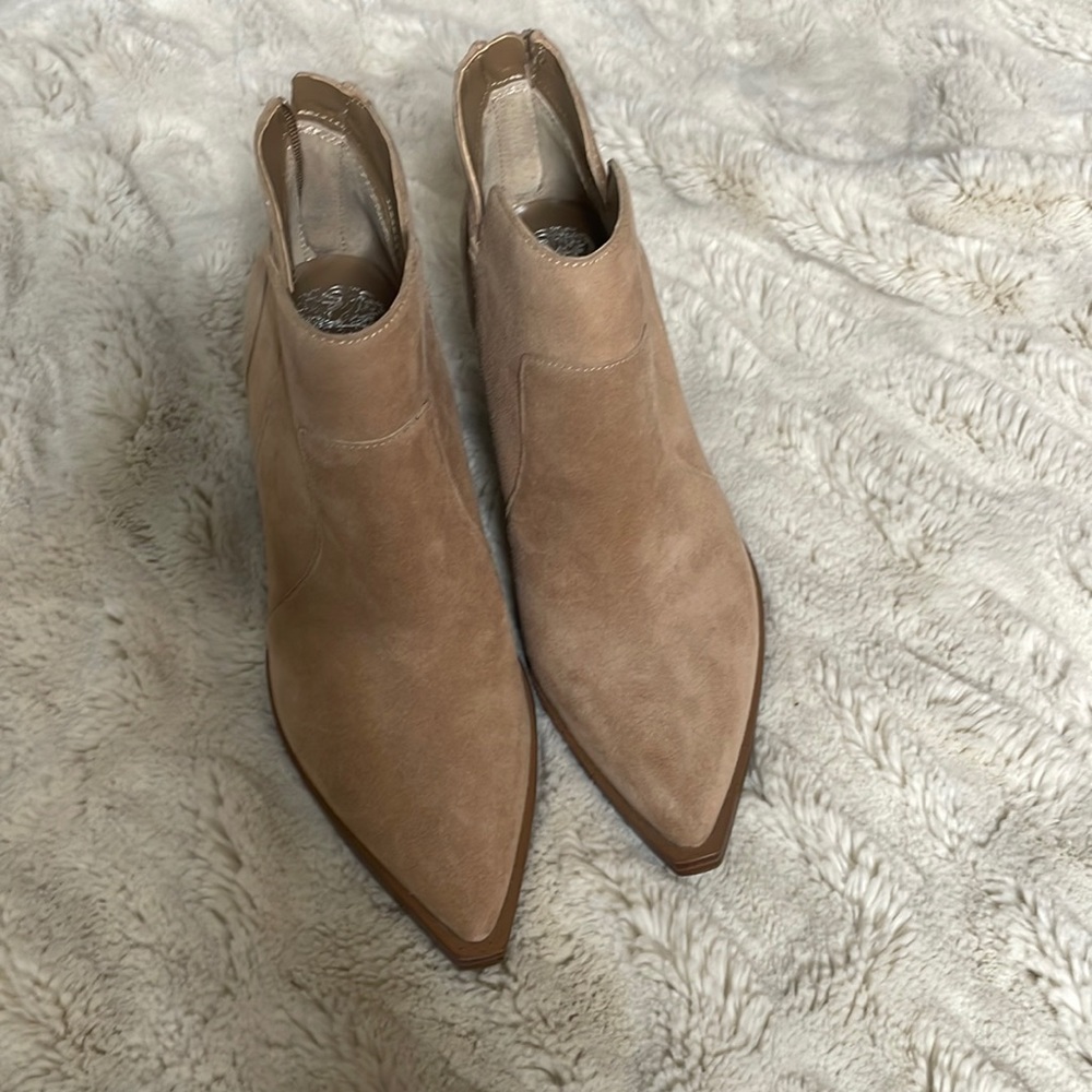 Brand new Vince Camuto booties